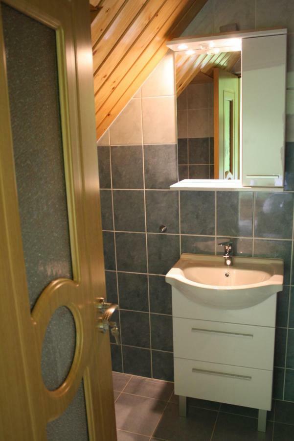 Kedvenc Vendeghaz Hotel Miskolc Buitenkant foto