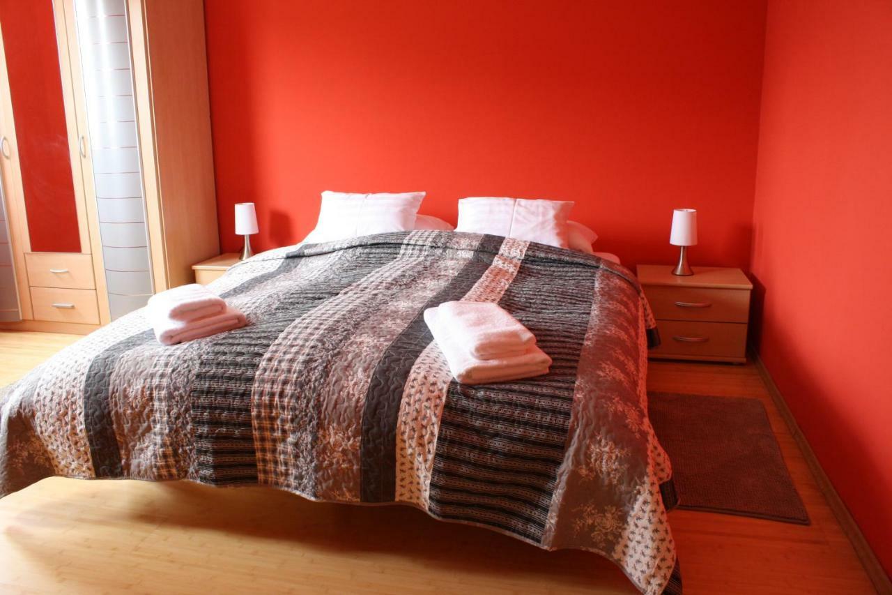 Kedvenc Vendeghaz Hotel Miskolc Buitenkant foto