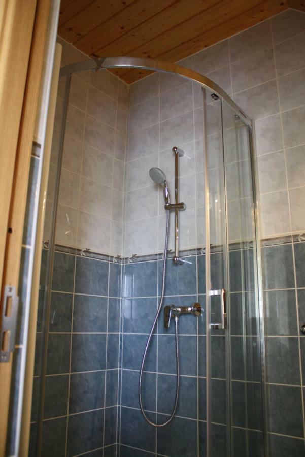 Kedvenc Vendeghaz Hotel Miskolc Buitenkant foto